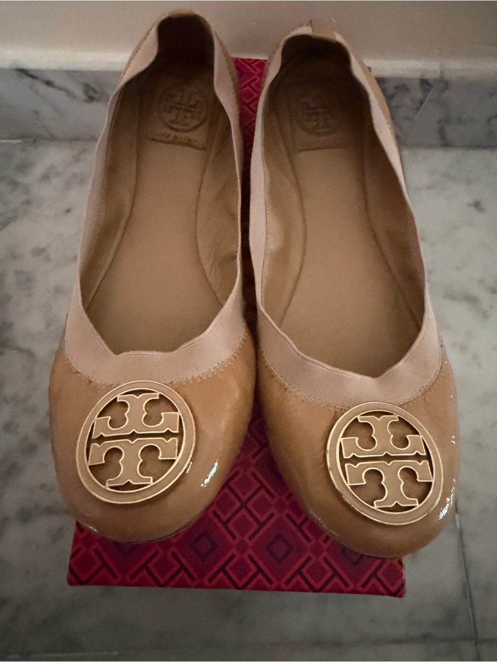 Tory Burch Beige Patent Leather Logo Ballet Flats